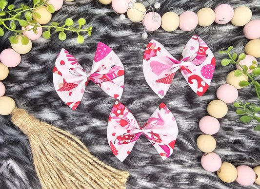 Valentines Gnome Bows